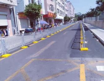 坪山吉康路道路護(hù)欄工程